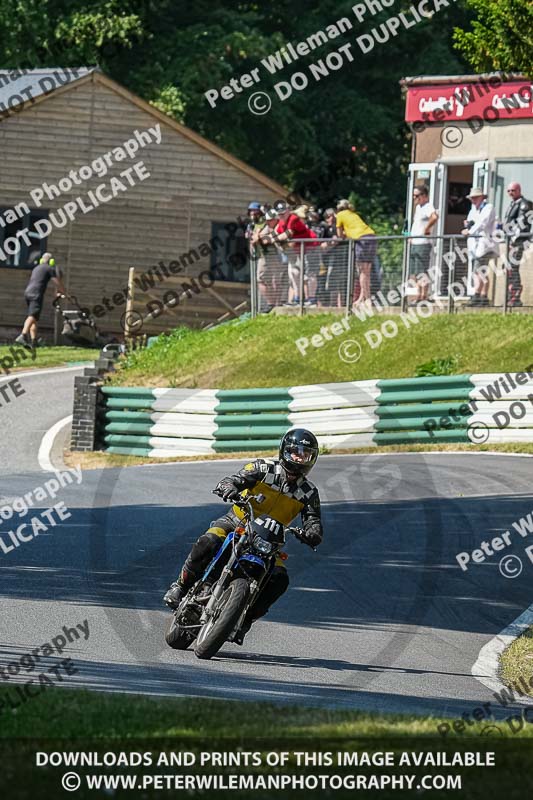 cadwell park;cadwell park photographs;cadwell trackday photographs;enduro digital images;event digital images;eventdigitalimages;peter wileman photography;racing digital images;trackday digital images;trackday photos